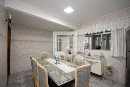 Casa à venda com 180m², 3 quartos e 4 vagas Casa à venda com 180m², 3 quartos e 4 vagasCopa