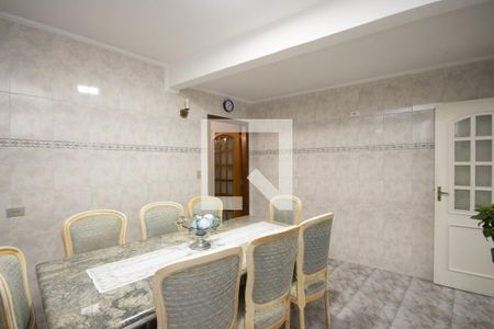 Casa à venda com 180m², 3 quartos e 4 vagas Casa à venda com 180m², 3 quartos e 4 vagasCopa