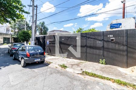 Casa à venda com 90m², 2 quartos e 2 vagasFachada