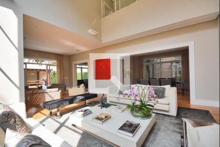 Casa à venda com 4 quartos, 500m² em Fazenda Morumbi, São Paulo