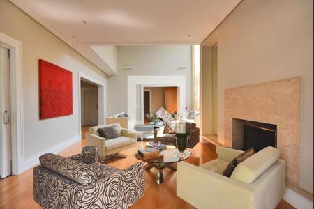 Casa à venda com 4 quartos, 500m² em Fazenda Morumbi, São Paulo