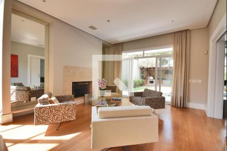 Casa à venda com 4 quartos, 500m² em Fazenda Morumbi, São Paulo