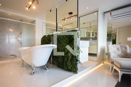 Apartamento à venda com 3 quartos, 180m² em Itaim Bibi, São Paulo