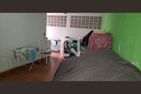 Casa à venda com 4 quartos, 270m² em Vila Graciosa, São Paulo