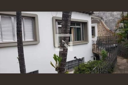 Casa à venda com 4 quartos, 270m² em Vila Graciosa, São Paulo