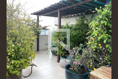 Apartamento à venda com 220m², 3 quartos e 3 vagas