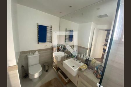 Apartamento à venda com 220m², 3 quartos e 3 vagas