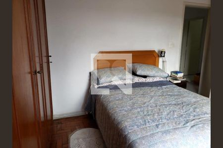 Casa à venda com 3 quartos, 210m² em Vila Tiradentes, São Paulo