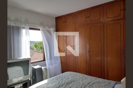 Casa à venda com 3 quartos, 210m² em Vila Tiradentes, São Paulo