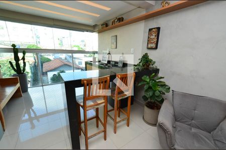 Varanda gourmet de apartamento à venda com 3 quartos, 110m² em Sagrada Família, Belo Horizonte