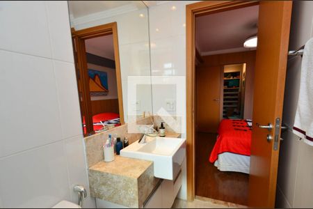 Apartamento à venda com 110m², 3 quartos e 3 vagasBanheiro suite