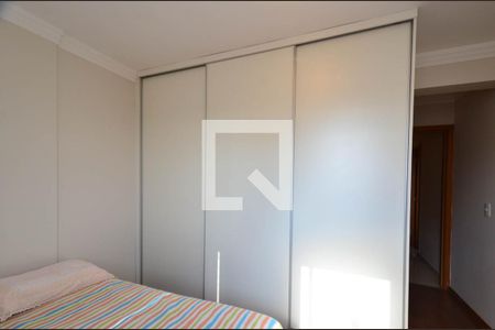 Apartamento à venda com 110m², 3 quartos e 3 vagasQuarto2
