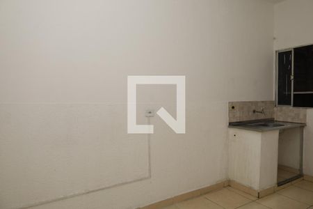 Sala de casa para alugar com 2 quartos, 40m² em Cidade Antônio Estêvão de Carvalho, São Paulo