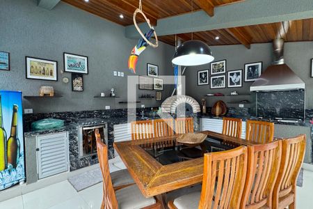 Casa de condomínio à venda com 360m², 5 quartos e 6 vagasChurrasqueira