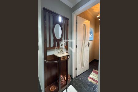 Casa de condomínio à venda com 360m², 5 quartos e 6 vagasLavabo