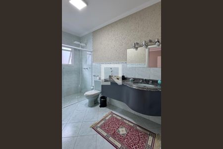 Casa de condomínio à venda com 360m², 5 quartos e 6 vagasBanheiro da Suíte 4