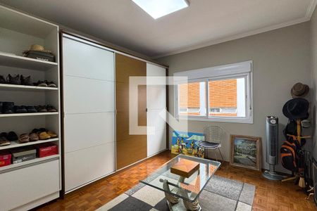 Casa de condomínio à venda com 360m², 5 quartos e 6 vagasSuíte 2