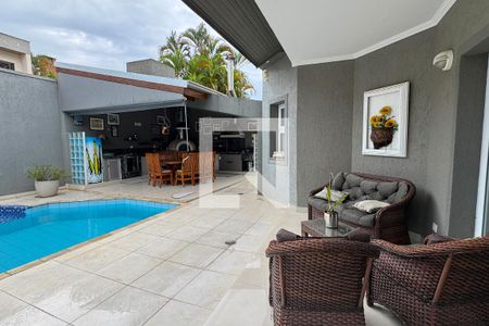 Casa de condomínio à venda com 360m², 5 quartos e 6 vagasPiscina