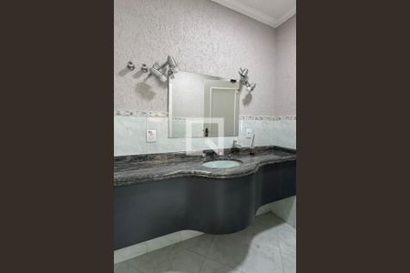 Casa de condomínio à venda com 360m², 5 quartos e 6 vagasBanheiro da Suíte 3