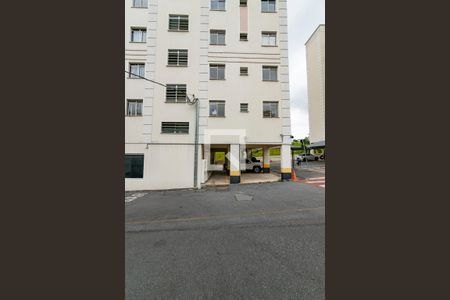 Apartamento para alugar com 45m², 2 quartos e 1 vaga Apartamento para alugar com 45m², 2 quartos e 1 vagaFachada