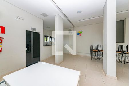 Área comum de apartamento para alugar com 2 quartos, 45m² em Cabral, Contagem