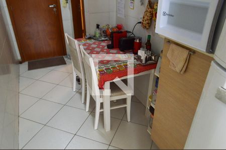 Apartamento à venda com 96m², 3 quartos e 1 vagaCozinha