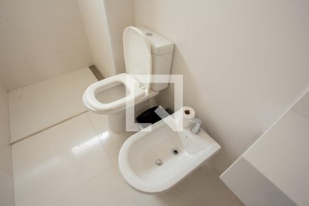 Apartamento à venda com 300m², 3 quartos e 5 vagasBanheiro 