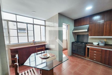 Apartamento à venda com 105m², 3 quartos e sem vagaCozinha