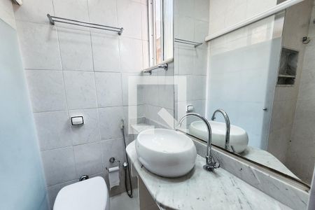Apartamento à venda com 105m², 3 quartos e sem vagaBanheiro da Suíte