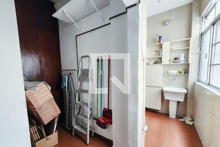 Apartamento à venda com 105m², 3 quartos e sem vagaÁrea de Serviço