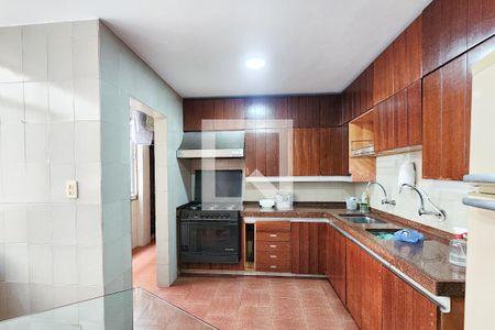 Apartamento à venda com 105m², 3 quartos e sem vagaCozinha