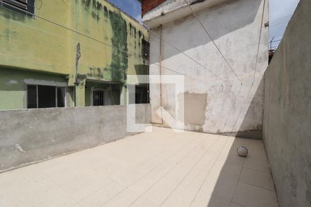Casa para alugar com 300m², 2 quartos e sem vagaQuintal
