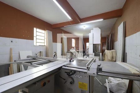 Casa para alugar com 300m², 2 quartos e sem vagaGalpão