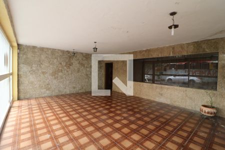 Casa à venda com 300m², 3 quartos e 3 vagasGaragem