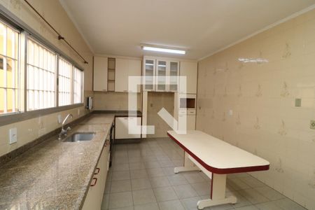 Casa à venda com 300m², 3 quartos e 3 vagasCozinha