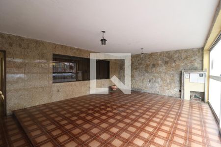 Casa à venda com 300m², 3 quartos e 3 vagasGaragem