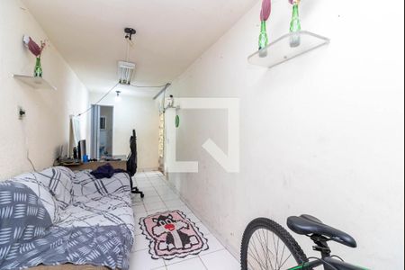 Casa à venda com 230m², 3 quartos e sem vaga Casa à venda com 230m², 3 quartos e sem vagaEscritório