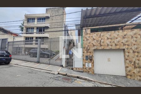 Casa à venda com 230m², 3 quartos e sem vaga Casa à venda com 230m², 3 quartos e sem vagaFachada