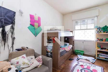 Casa à venda com 230m², 3 quartos e sem vaga Casa à venda com 230m², 3 quartos e sem vagaQuarto 2