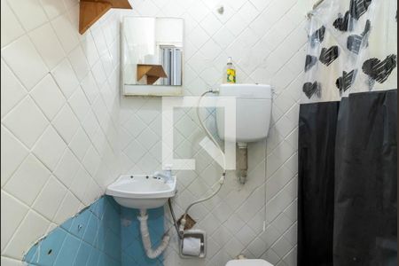 Casa à venda com 230m², 3 quartos e sem vaga Casa à venda com 230m², 3 quartos e sem vagaBanheiro 2