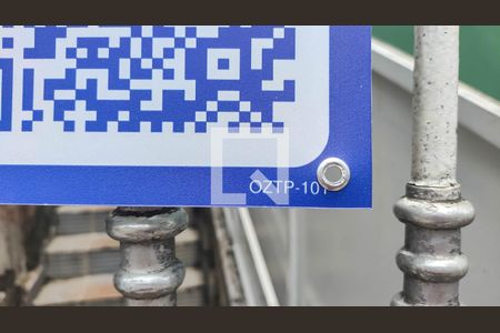 Casa à venda com 230m², 3 quartos e sem vaga Casa à venda com 230m², 3 quartos e sem vagaOZTP-101