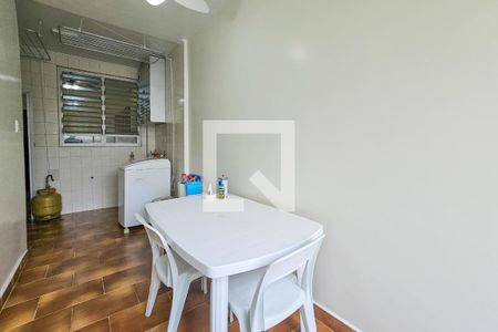 Área de serviço de apartamento para alugar com 4 quartos, 145m² em Pr. das Asturias, Guarujá