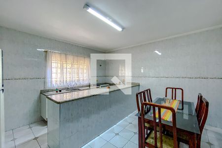 Casa à venda com 260m², 3 quartos e 2 vagasCozinha