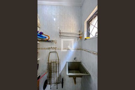 Casa à venda com 260m², 3 quartos e 2 vagasÁrea de Serviço