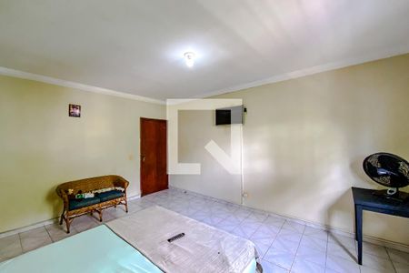 Casa à venda com 260m², 3 quartos e 2 vagasQuarto 3 - Suíte