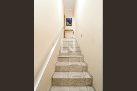 Escada - Quartos de casa à venda com 3 quartos, 130m² em Vila Paiva, São Paulo