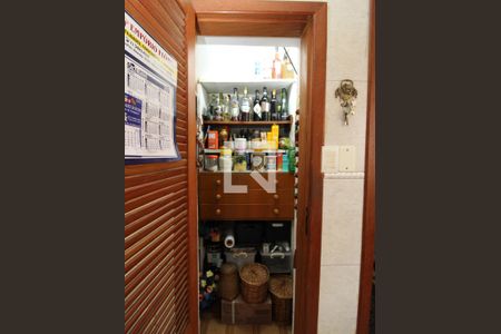 Casa à venda com 130m², 3 quartos e 2 vagasCozinha - Despensa