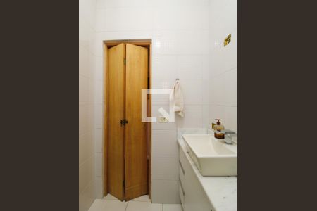 Casa à venda com 130m², 3 quartos e 2 vagasBanheiro Social