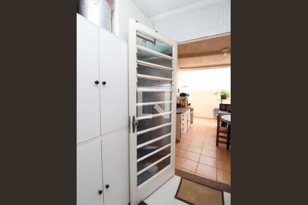 Casa à venda com 130m², 3 quartos e 2 vagasÁrea de Serviço