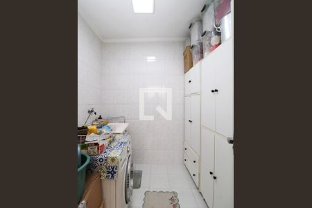 Casa à venda com 130m², 3 quartos e 2 vagasÁrea de Serviço